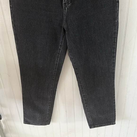 PacSun Charcoal Gray Mom Jeans sz 6 (28) - Picture 4 of 9